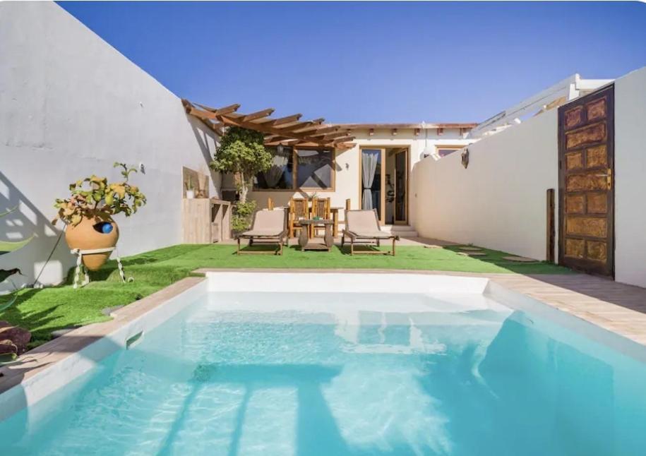 Villa La Isla By Rentaholidayslanzarote Playa Blanca  Exterior photo